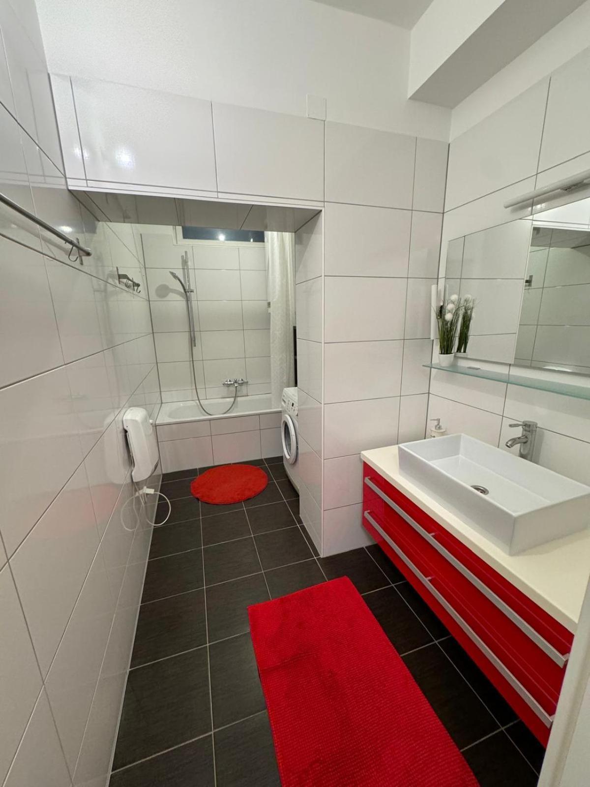 Elegant Apartament In Central Location Graz-Free Parking グラーツ エクステリア 写真